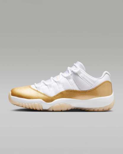 Air Jordan 11 Low "Mother's Day" Schuh (Damen) – Weiß/Team Gold/Metallic Gold