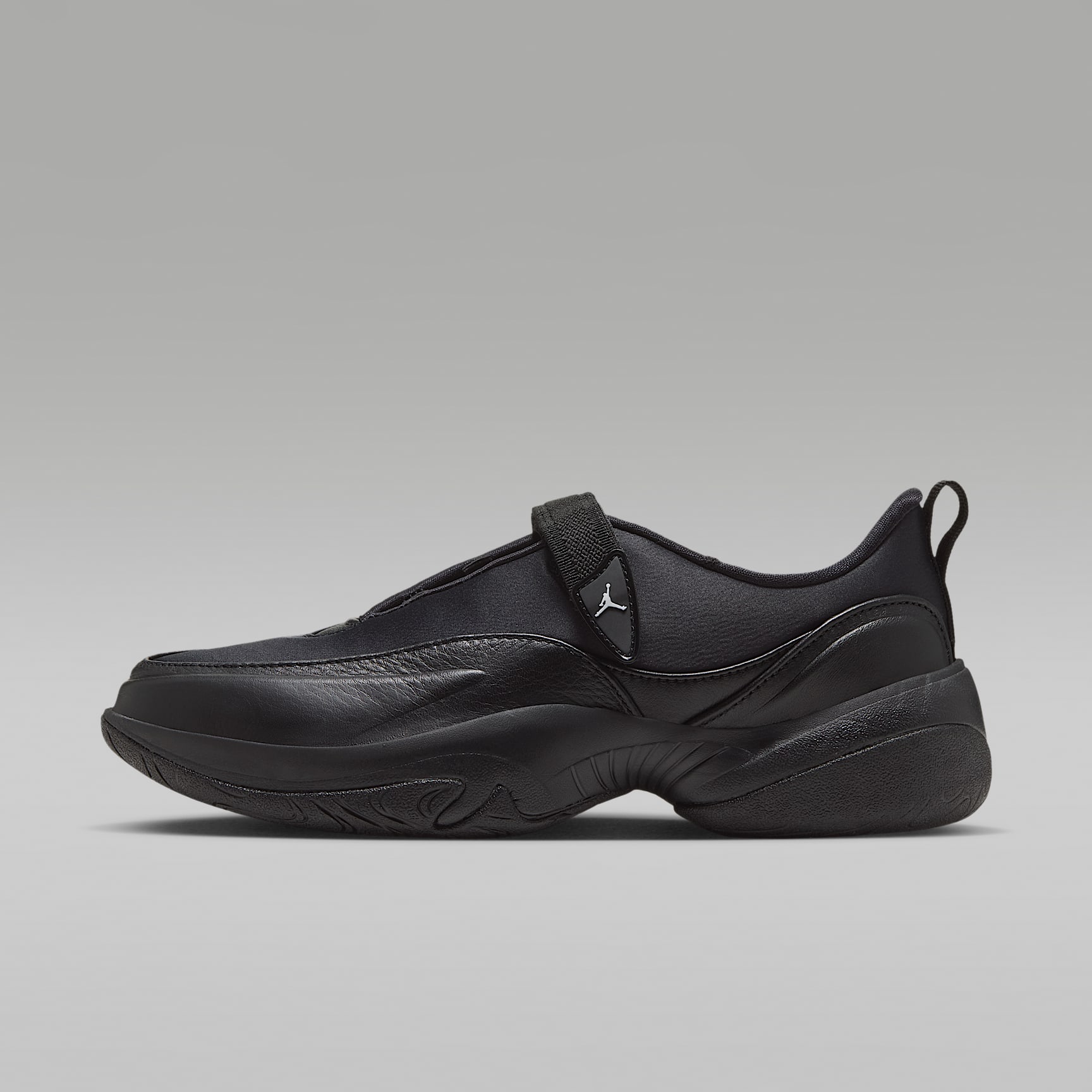 Jordan Pointe Schuh (Damen) – Schwarz/Summit White/Anthracite