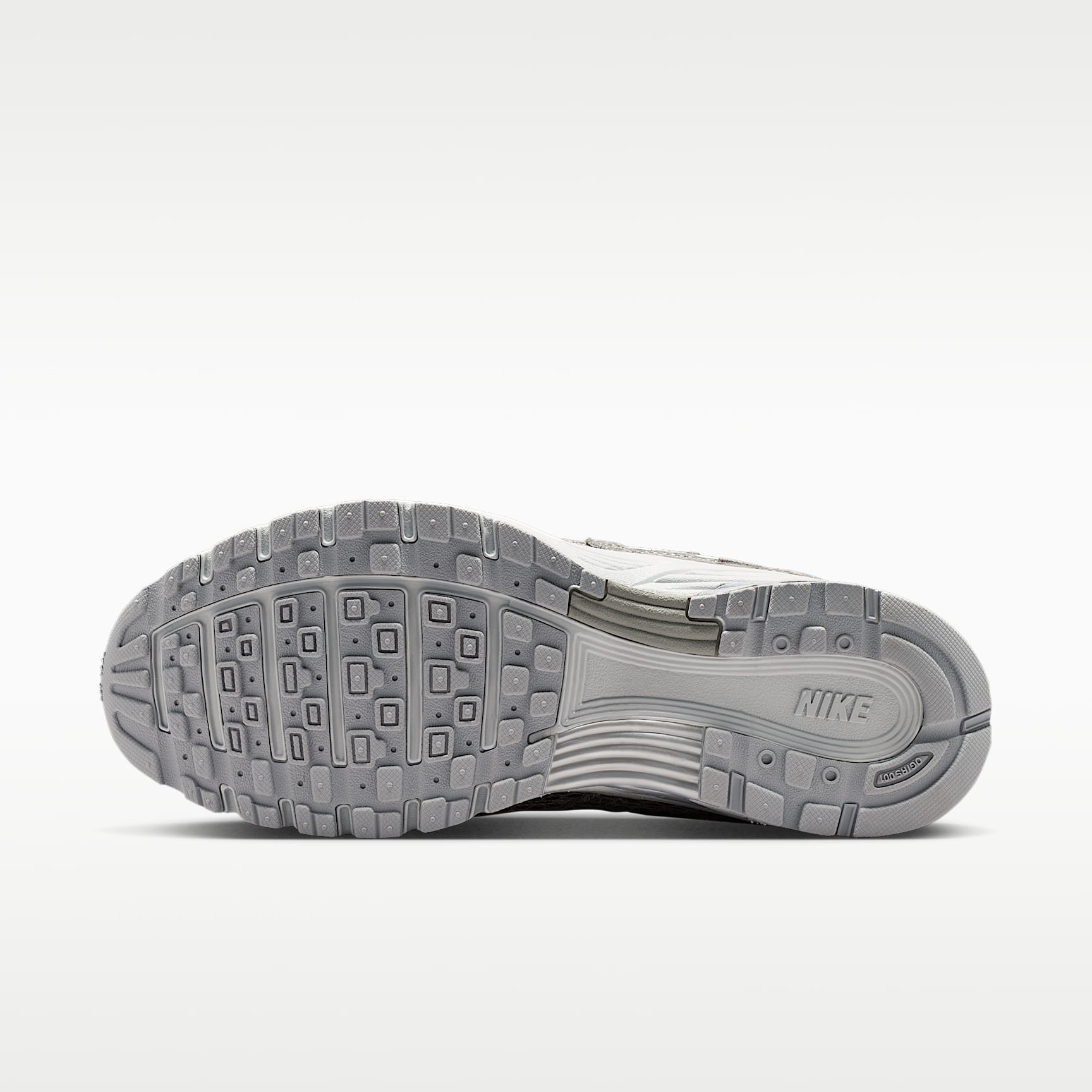 Nike P-6000 SE Schuh (Damen) – Off White/Schwarz/Cool Grey/Metallic Silver