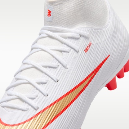 Nike Mercurial Superfly 11 Academy High-Top-Fußballschuh für Kunstrasen – Weiß/Bright Crimson/Blur