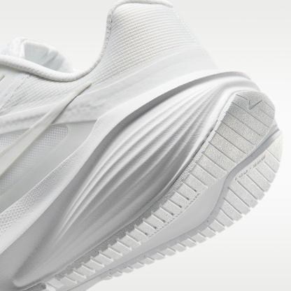 Nike Downshifter 14 Straßenlaufschuh (Damen) – Weiß/Weiß