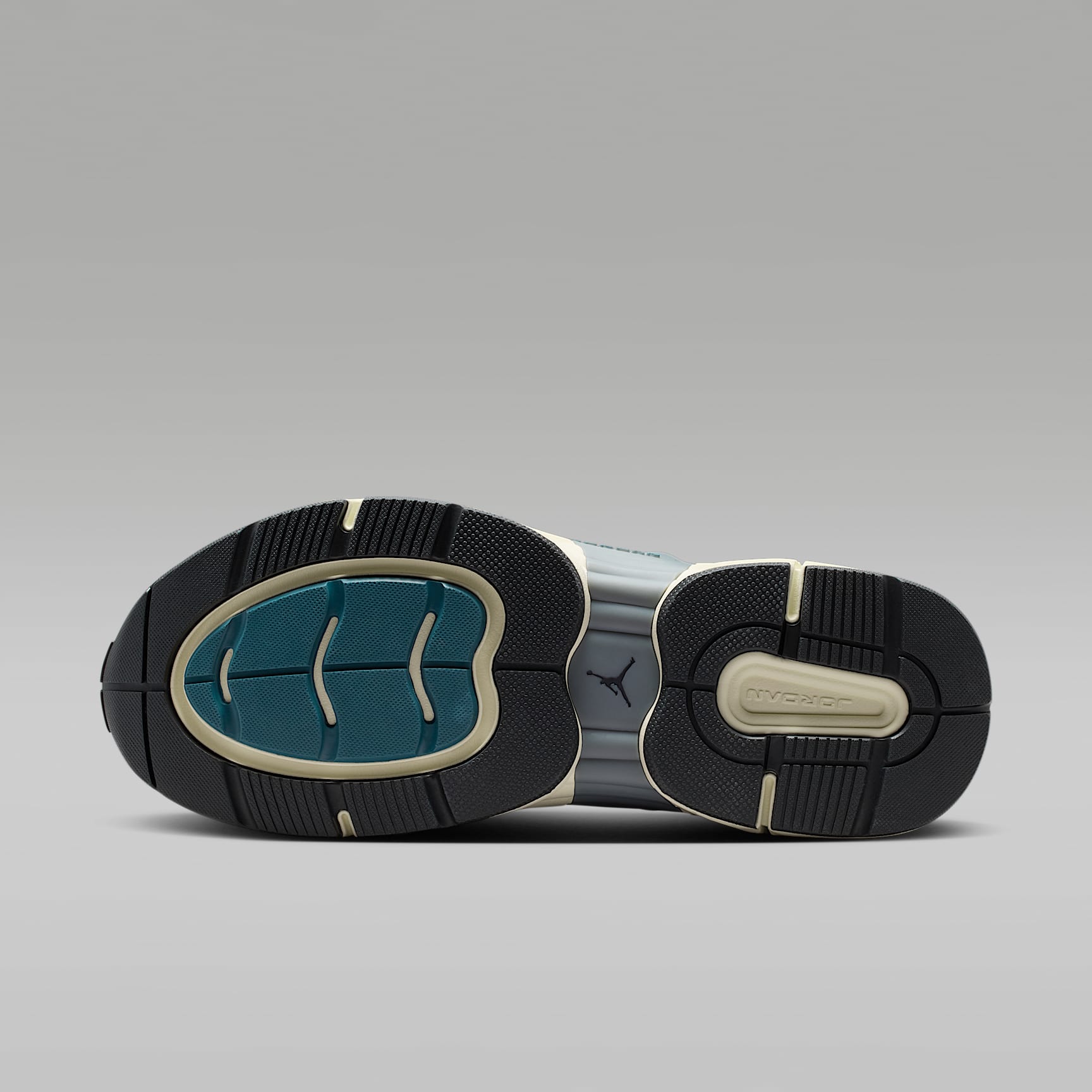 Jordan Trunner O/S Schuhe (Herren) – Photon Dust/Anthracite/Cool Grey/Ash Green