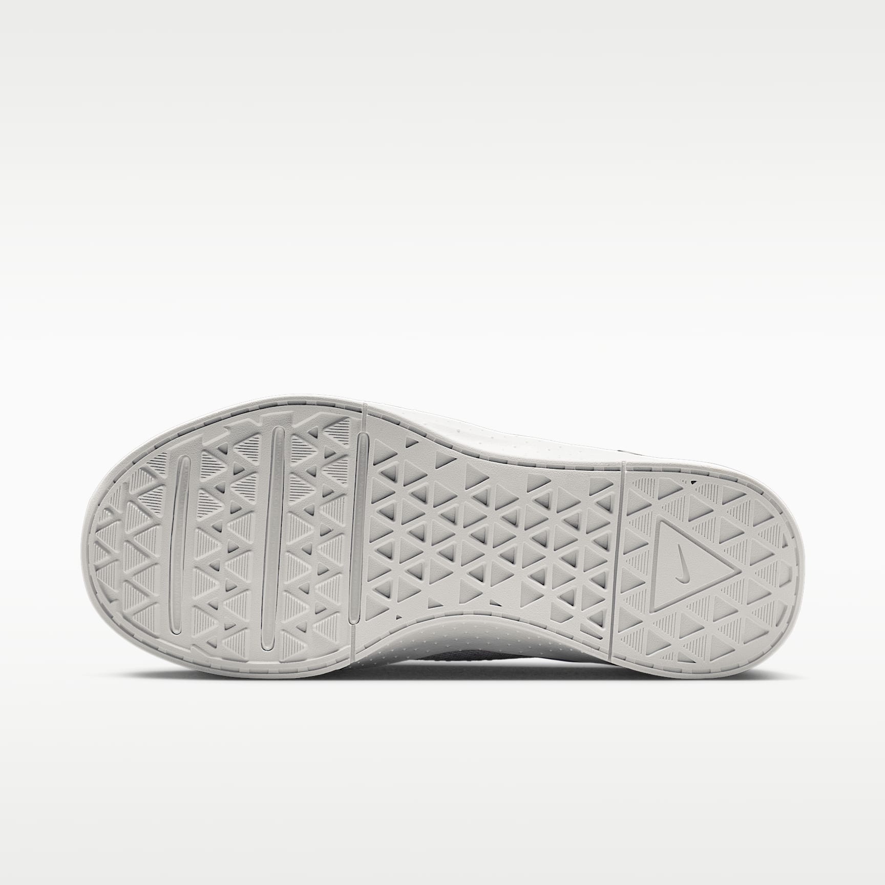 Nike MC Trainer 4 Trainingsschuh (Damen) – Football Grey/Aluminum/Off White/Schwarz
