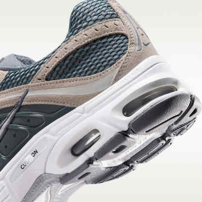 Nike Air Max Moto 2K Schuh (Herren) – Cool Grey/Photon Dust/Wolf Grey/Weiß