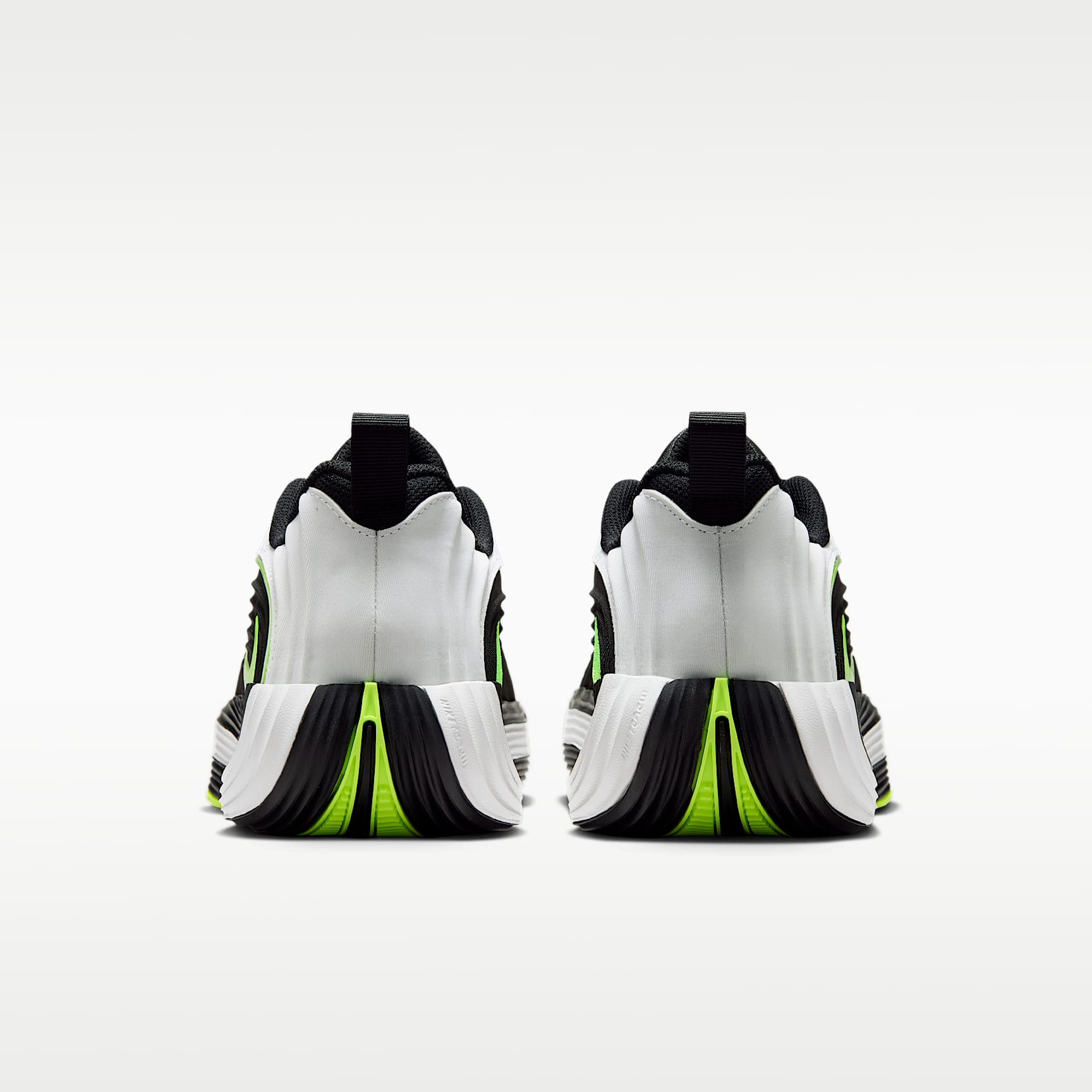 Giannis Immortality 5 Basketballschuh – Weiß/Schwarz/Volt