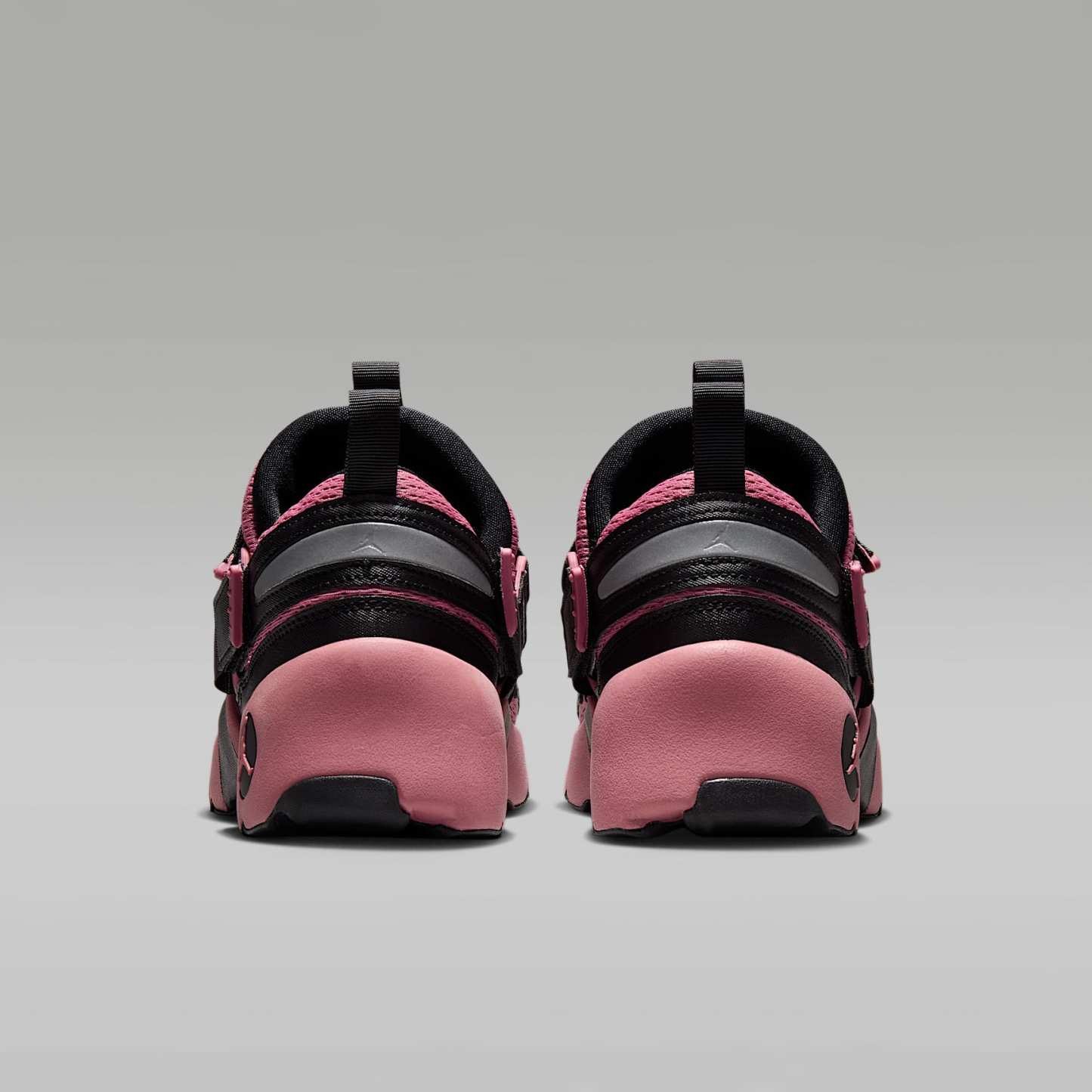 Jordan Trunner LX Schuh (Damen) – Schwarz/Reflective Silver/Desert Berry