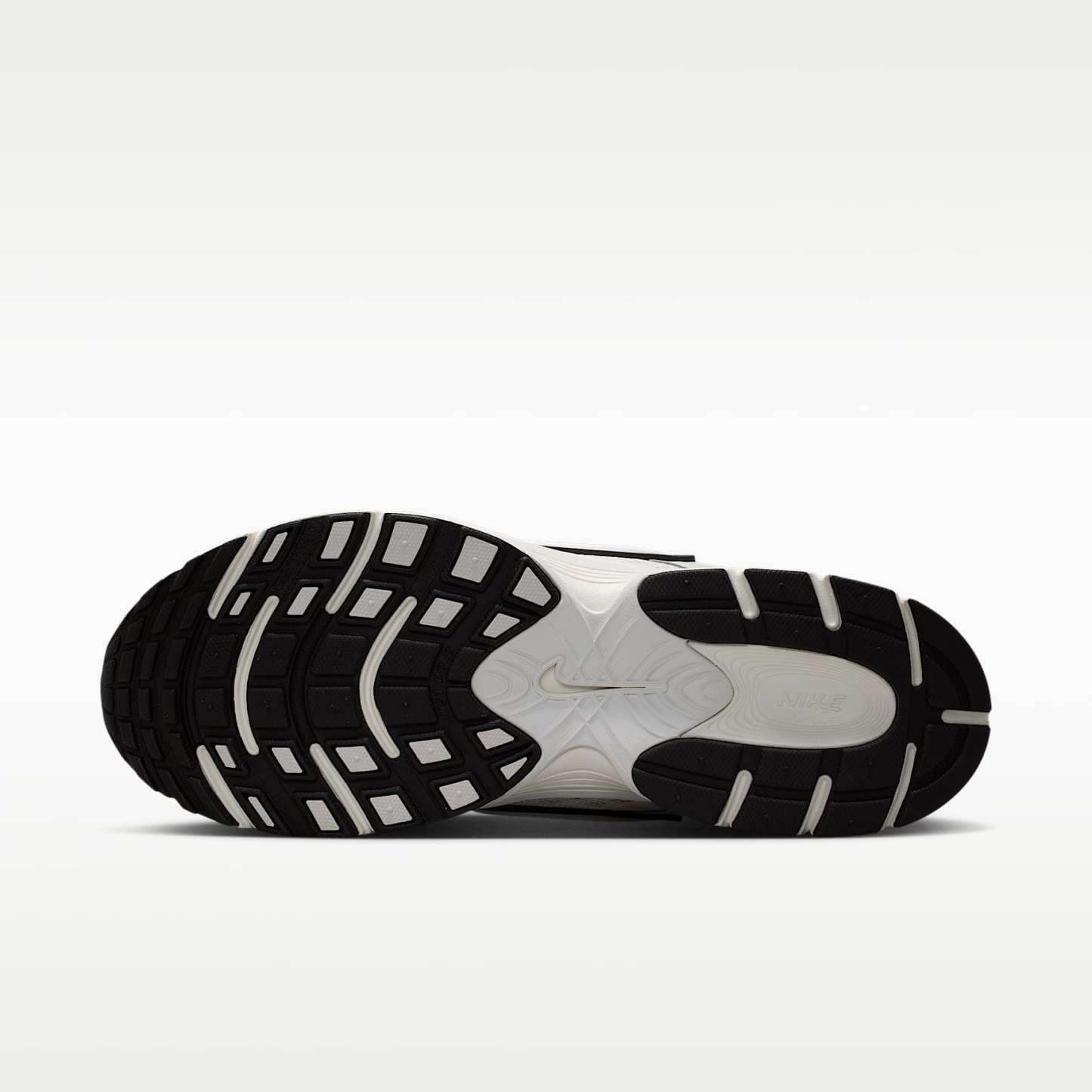 Nike V5 RNR Schuh (Herren) – Sail/Schwarz/Vast Grey/Sail