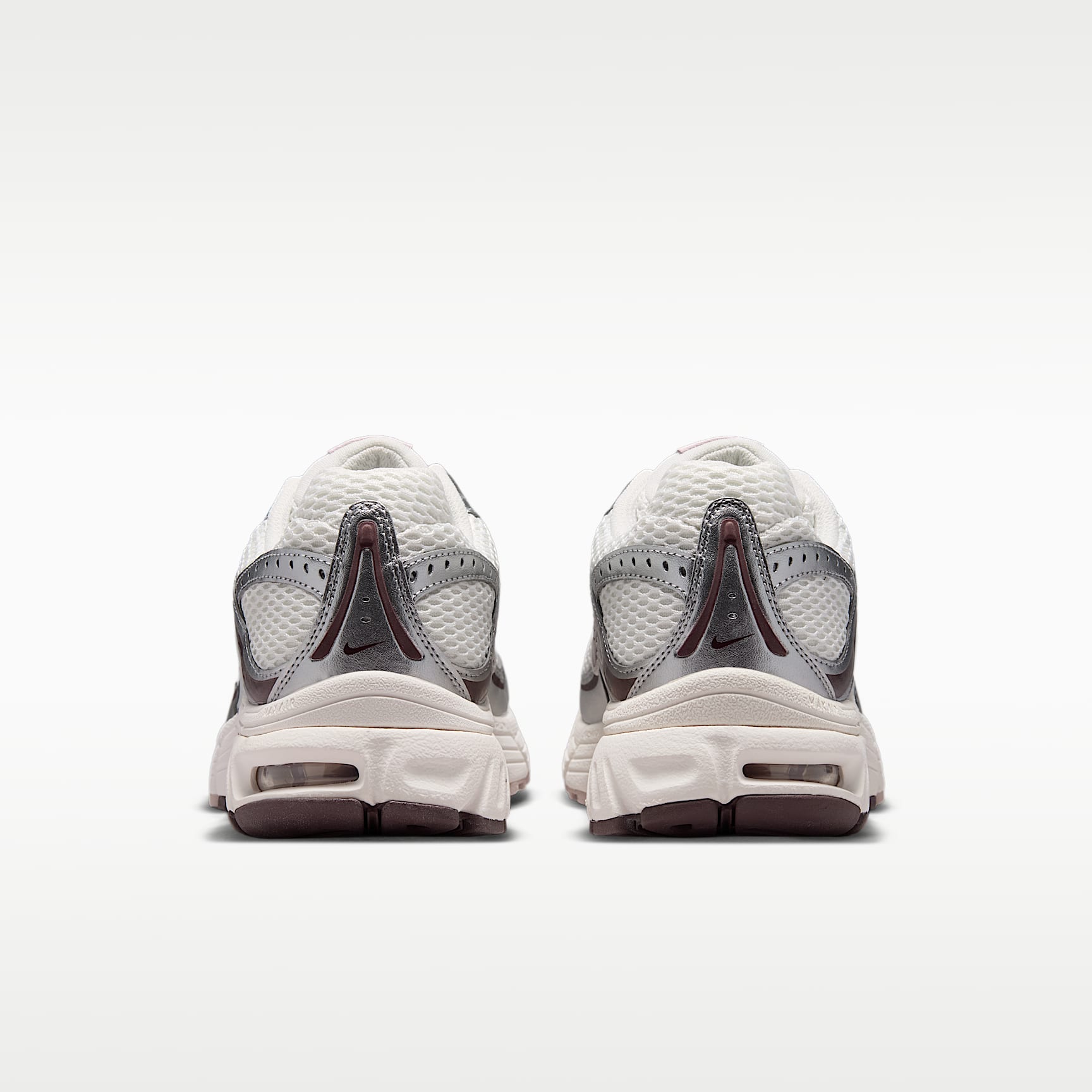 Nike Air Max Moto 2K Schuh (Damen) – Phantom/Metallic Silver/Particle Pink/Tattoo