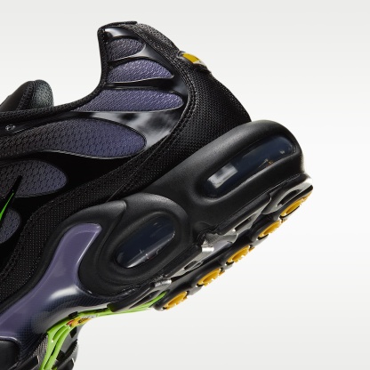 Nike Air Max Plus Schuh (Herren) – Schwarz/Canyon Purple/Electric Green