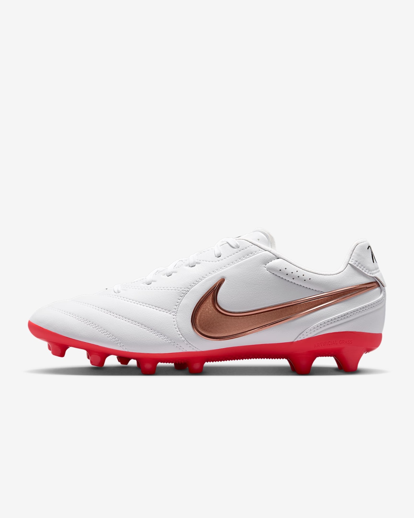 Nike Tiempo Ligera Pro Low-Top-Fußballschuh für Kunstrasen – Weiß/Bright Crimson/Blur