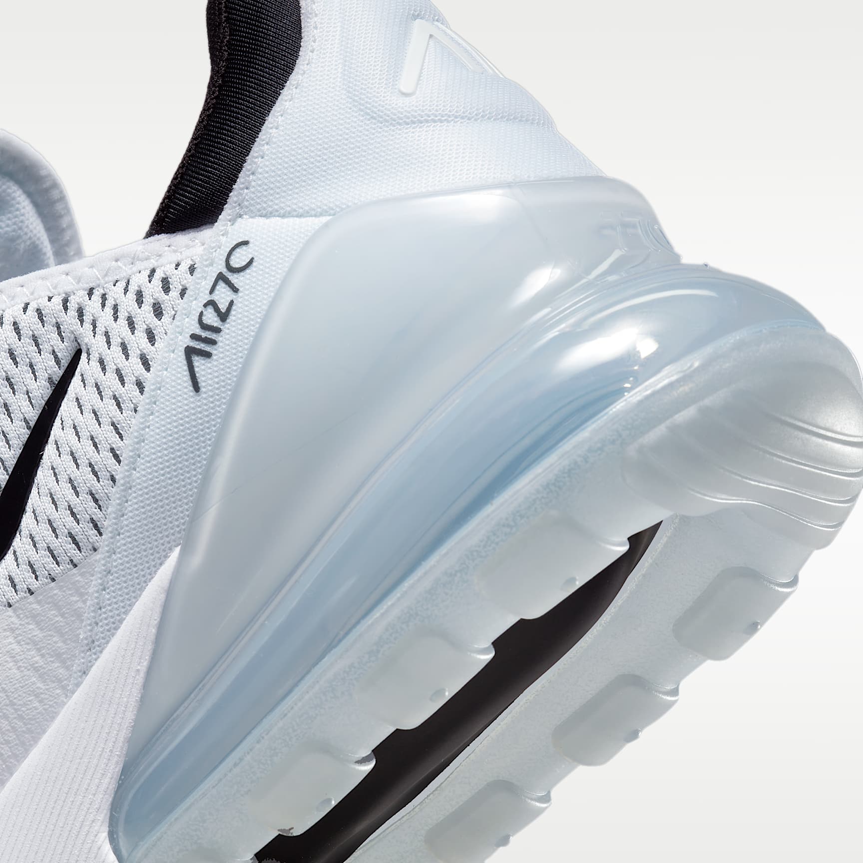 Nike Air Max 270 Damenschuh – Weiß/Weiß/Schwarz