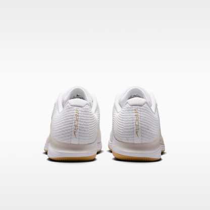 Nike Vapor 12 Tennisschuh für Hartplätze (Herren) – Weiß/Summit White/Linen/Light Orewood Brown
