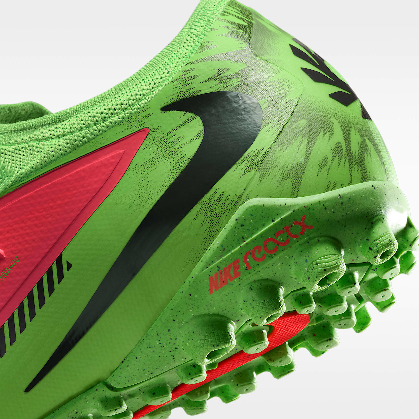 Nike Phantom 6 Low Pro "Erling Haaland" Fußballschuh für Turf – Hot Punch/Green Strike/Schwarz
