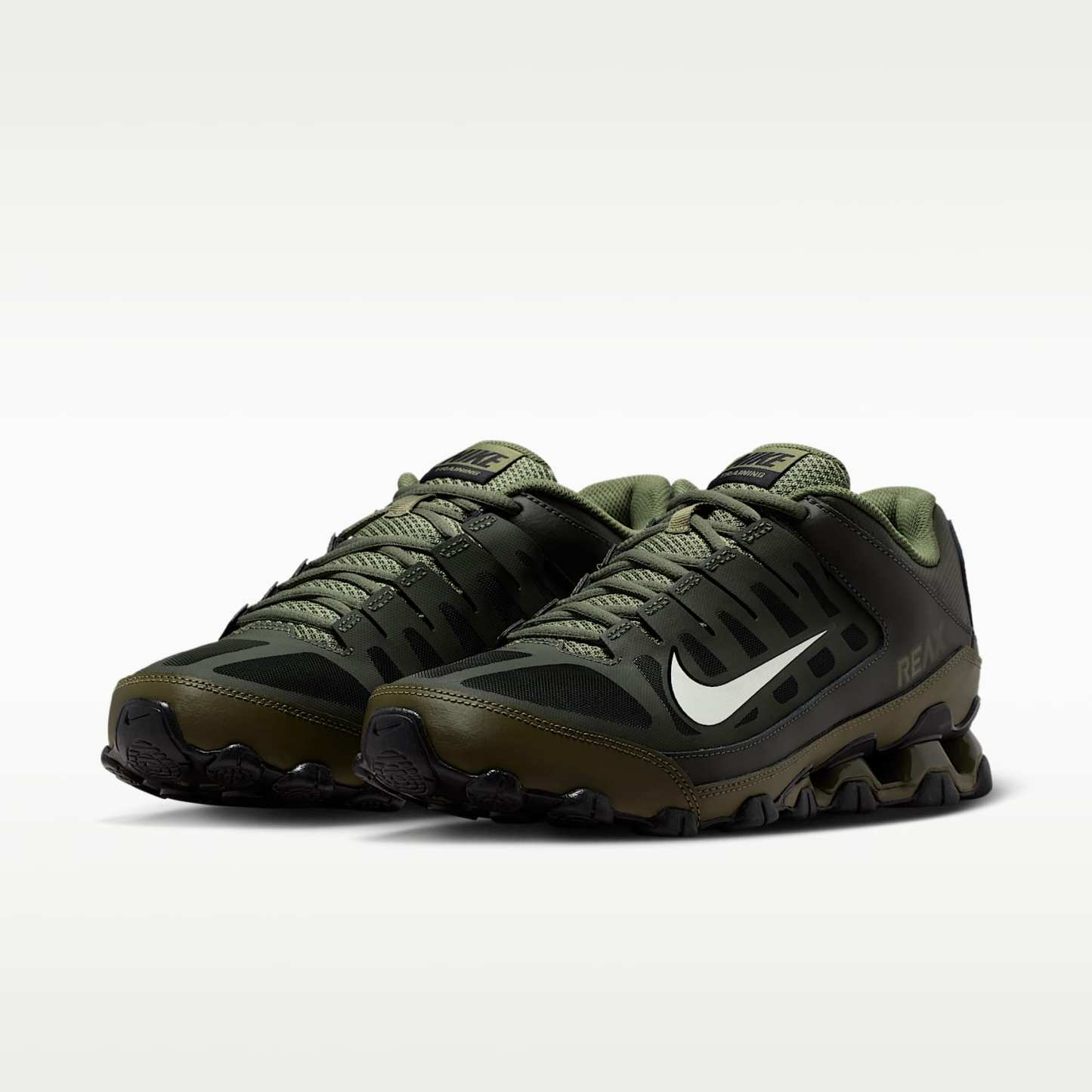 Nike Reax 8 TR Workout-Schuh für Herren – Sequoia/Medium Olive/Schwarz/Summit White