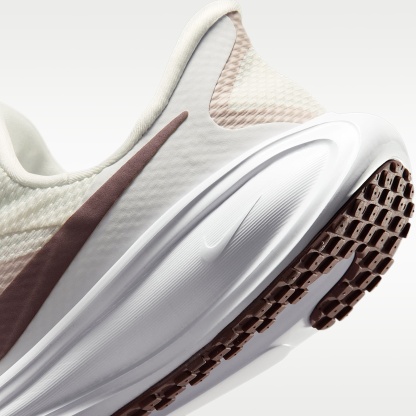Nike Revolution 8 EasyOn Straßenlaufschuh (Damen) – Phantom/Weiß/Silt Red/Tattoo