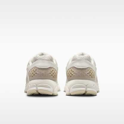 Nike Zoom Vomero 5 Herrenschuh – Phantom/Cream II/Sail/Light Bone