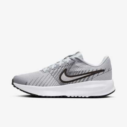 Nike Run Defy Straßenlaufschuh (Herren) – Wolf Grey/Weiß/Iron Grey/Schwarz
