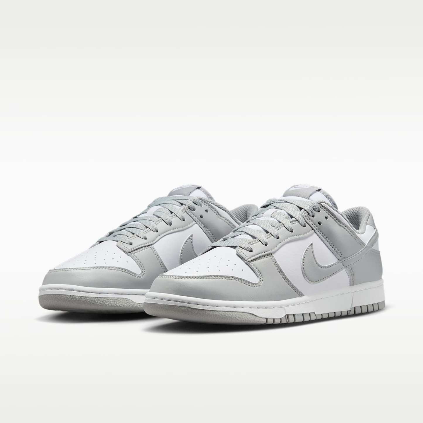 Nike Dunk Low Retro Herrenschuh – Weiß/Weiß/Light Smoke Grey