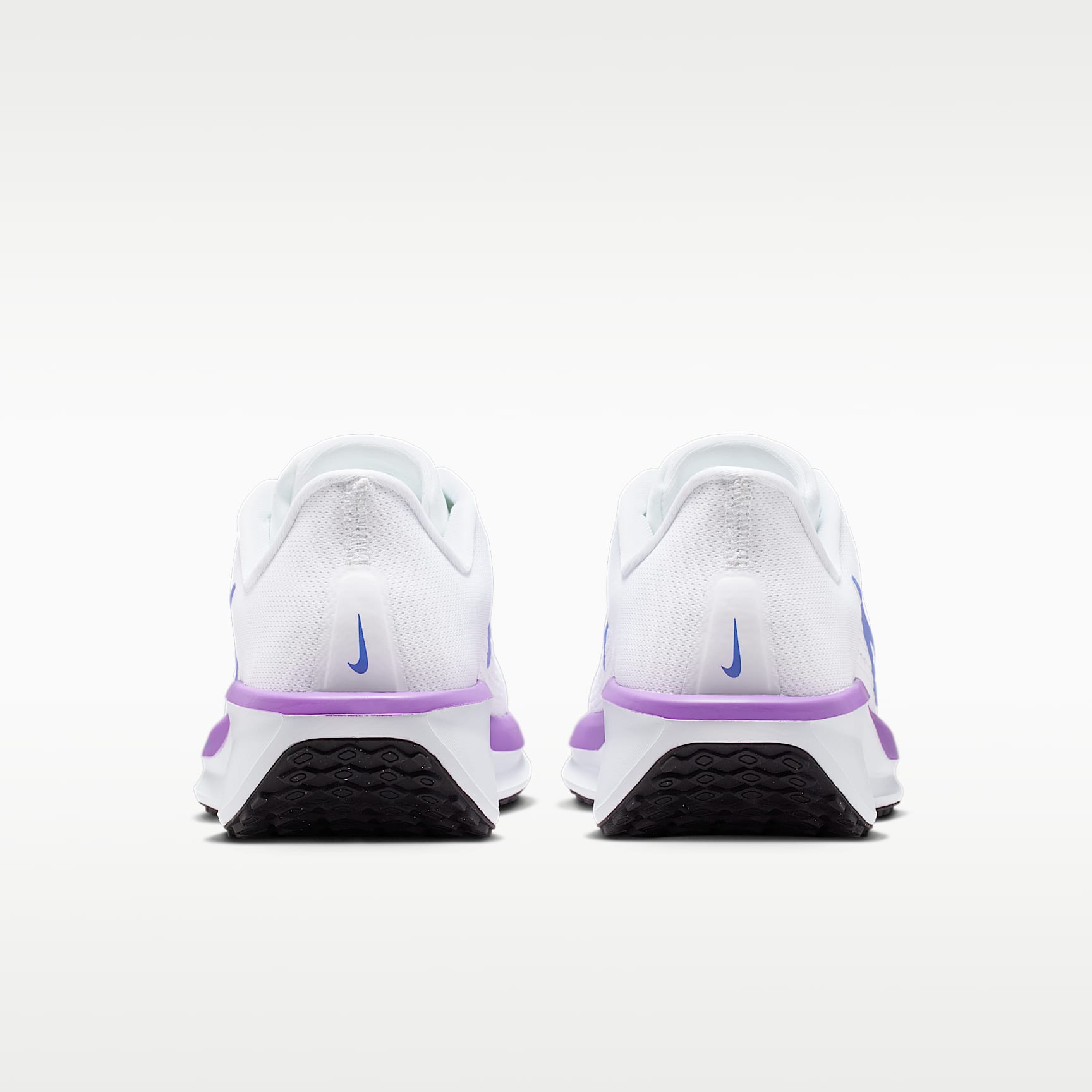 Nike Quest 6 Straßenlaufschuh (Damen) – Weiß/Schwarz/Bright Violet/Sapphire