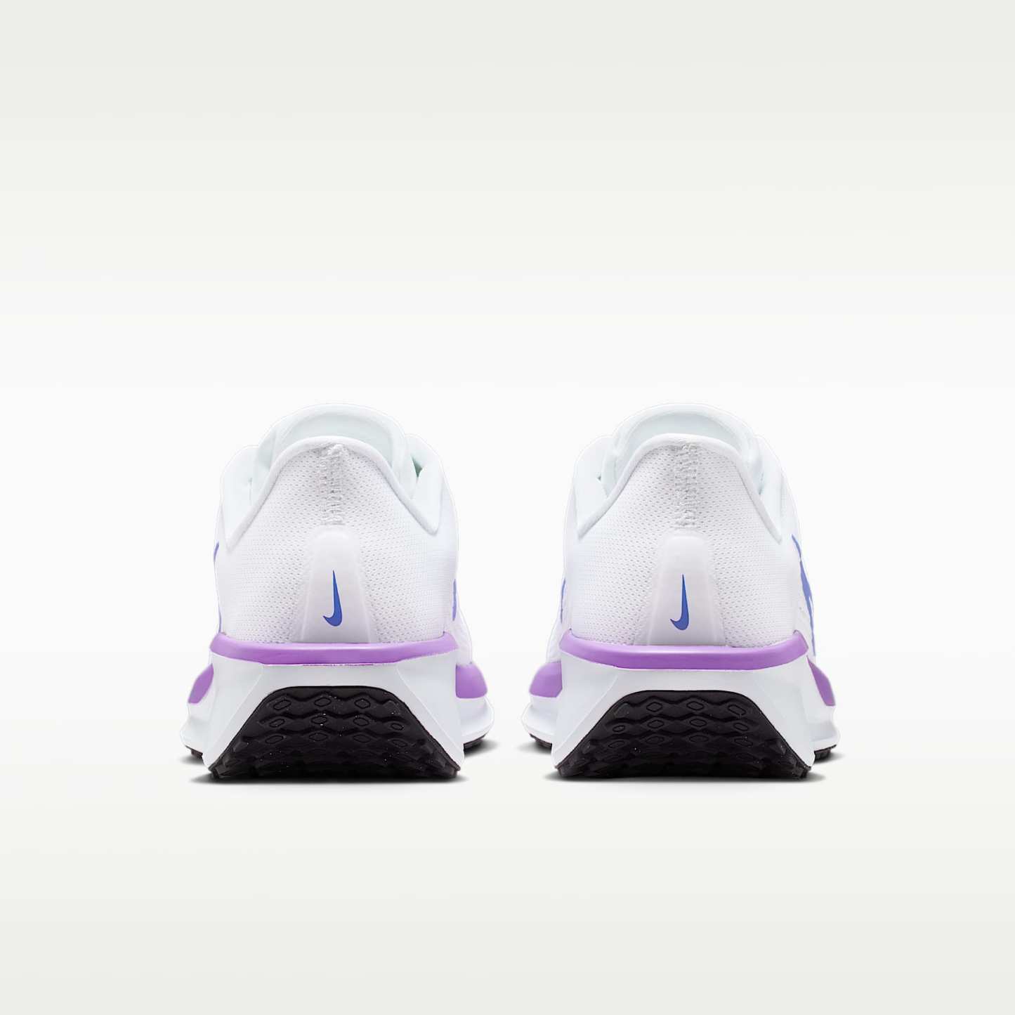 Nike Quest 6 Straßenlaufschuh (Damen) – Weiß/Schwarz/Bright Violet/Sapphire