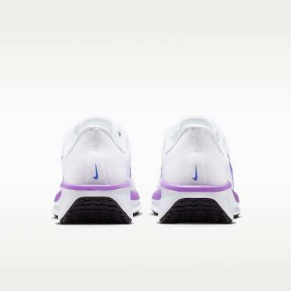 Nike Quest 6 Straßenlaufschuh (Damen) – Weiß/Schwarz/Bright Violet/Sapphire