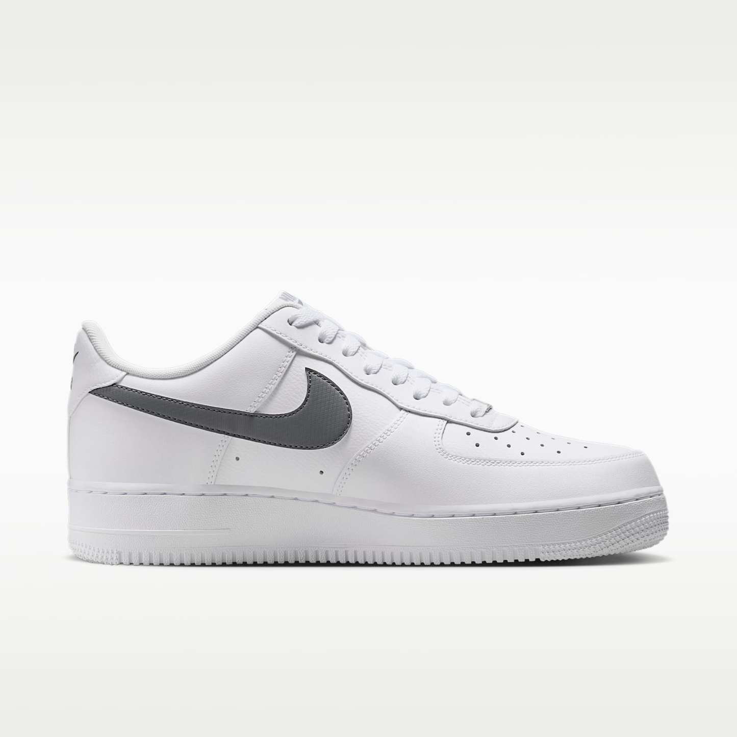 Nike Air Force 1 '07 Schuh (Herren) – Weiß/Fir/Cool Grey/Cool Grey