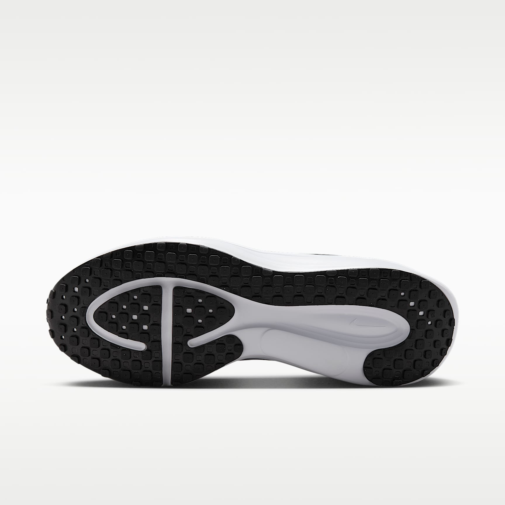 Nike Revolution 8 Straßenlaufschuh (Herren, weit) – Schwarz/Schwarz/Weiß