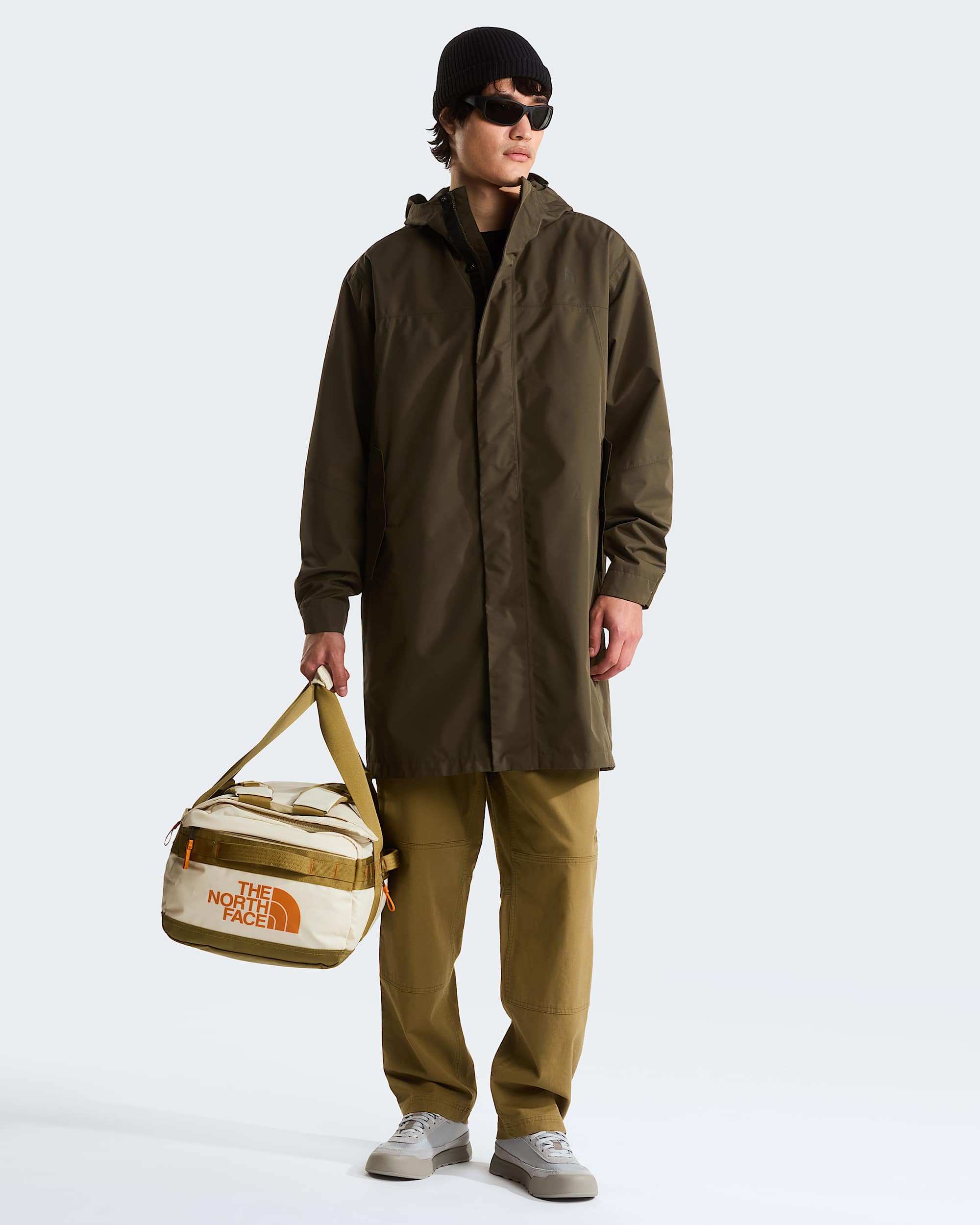 Base Camp Voyager 42-Liter-Duffel-Tasche – Desert Stone-Cedar-Desert Rust