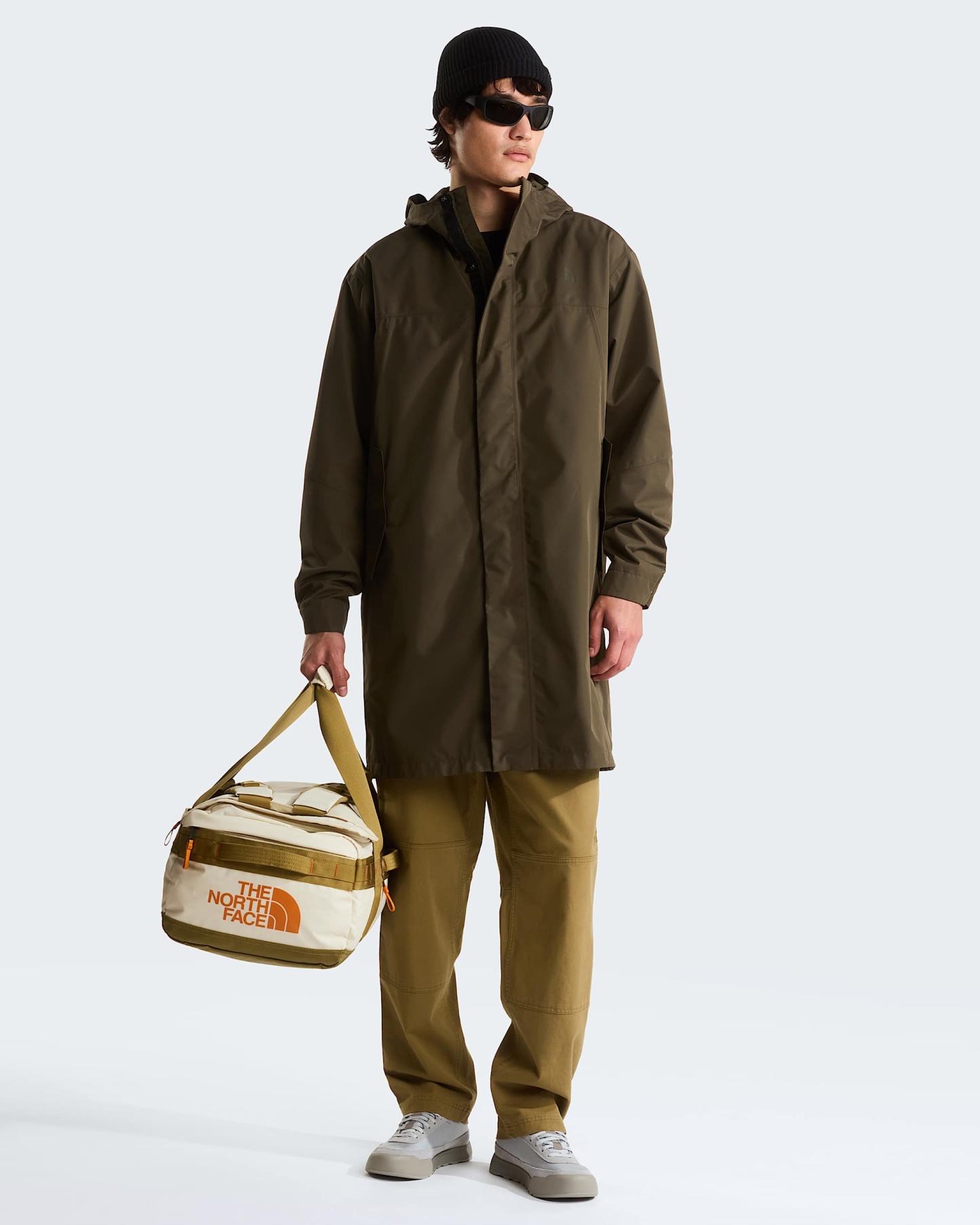 Base Camp Voyager 42-Liter-Duffel-Tasche – Desert Stone-Cedar-Desert Rust