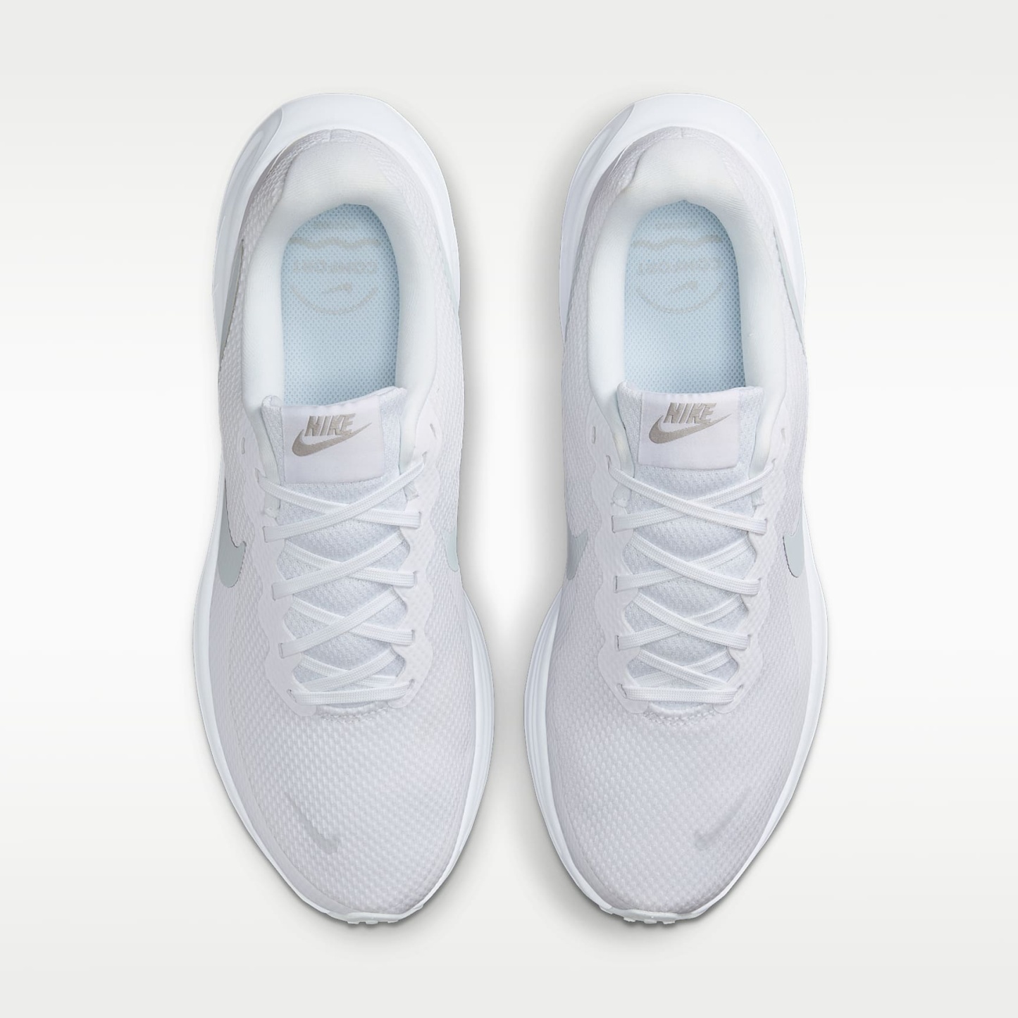 Nike Revolution 8 Straßenlaufschuh (Herren) – Weiß/Pure Platinum