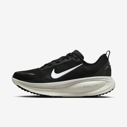 Nike Vomero 18 Straßenlaufschuh (Herren) – Schwarz/Coconut Milk/Light Iron Ore/Summit White