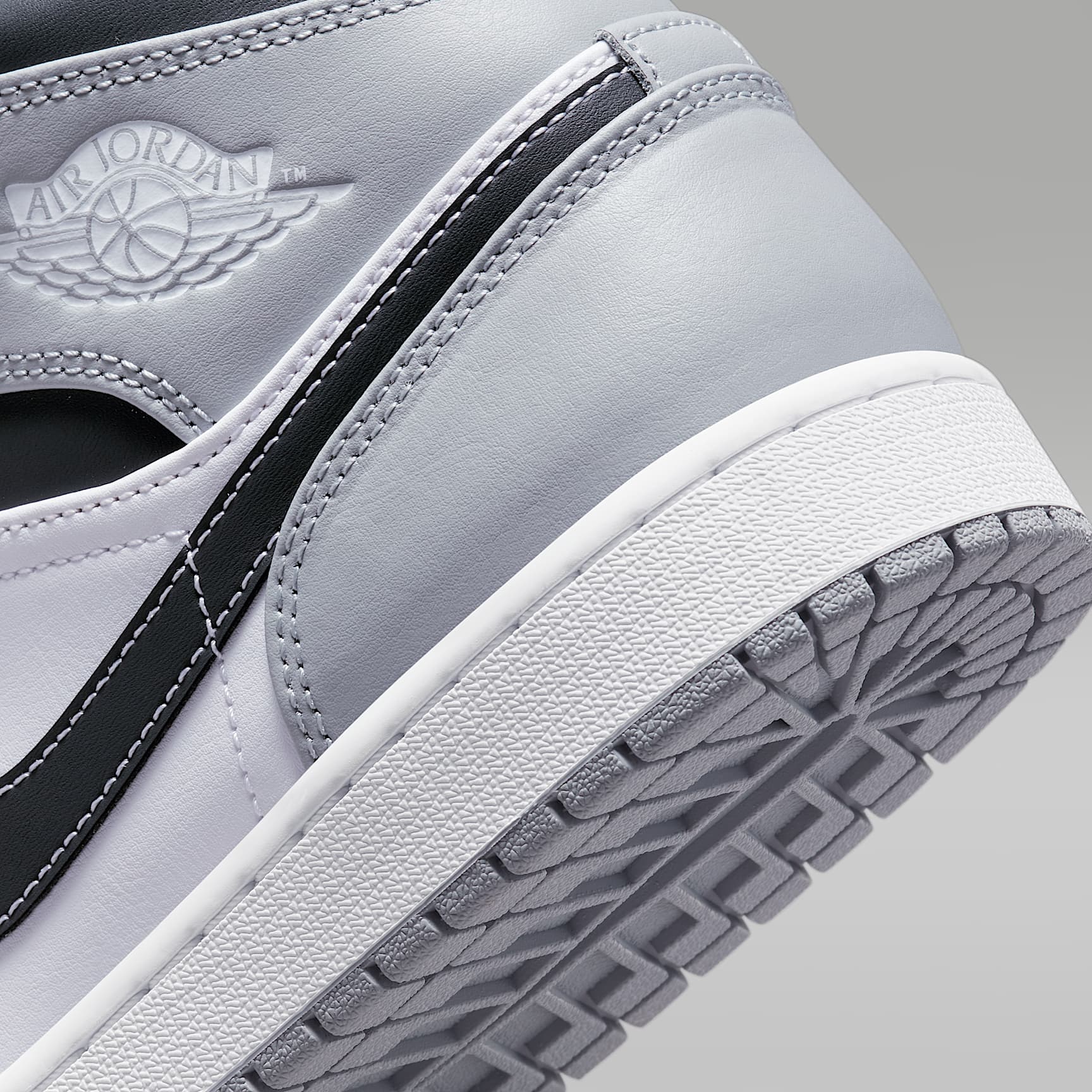 Air Jordan 1 Mid Schuh (Herren) – Light Smoke Grey/Anthracite/Weiß