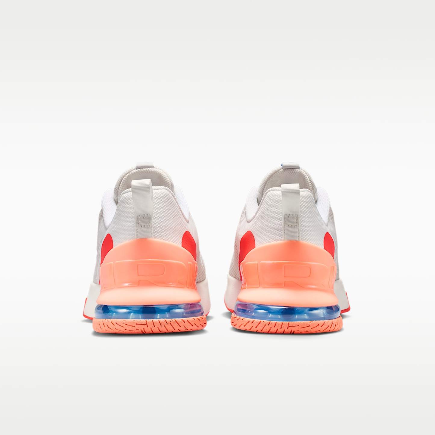 Nike Air Max Alpha Trainer 6 Workout-Schuh (Herren) – Phantom/Orange Pulse/Summit White/Weiß