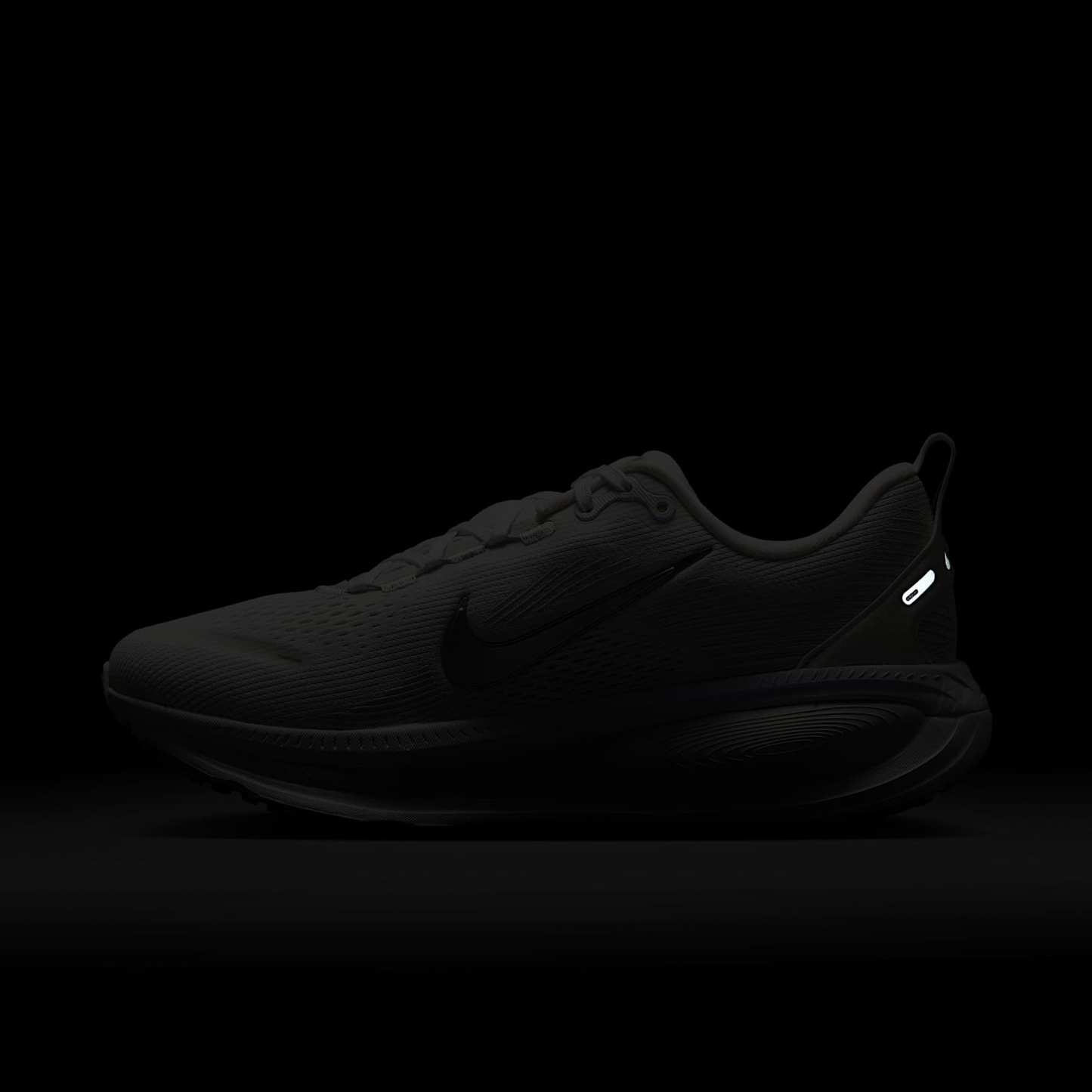 Nike Vomero 18 Straßenlaufschuh (Damen) – Weiß/Photon Dust/Summit White/Metallic Silver
