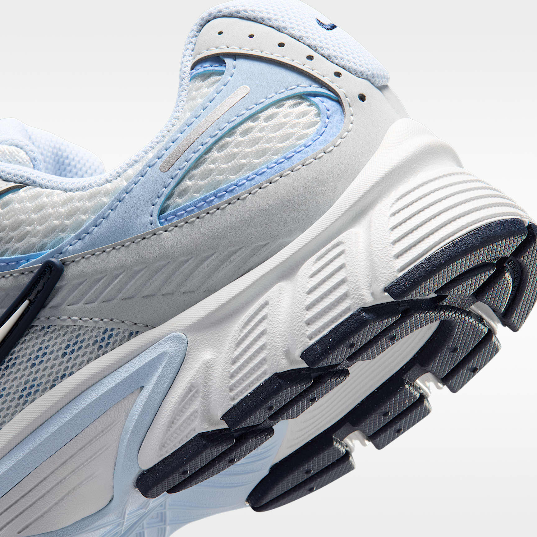 Nike V5 RNR Schuh (Damen) – Off White/Hydrogen Blue/Aluminum/Off White