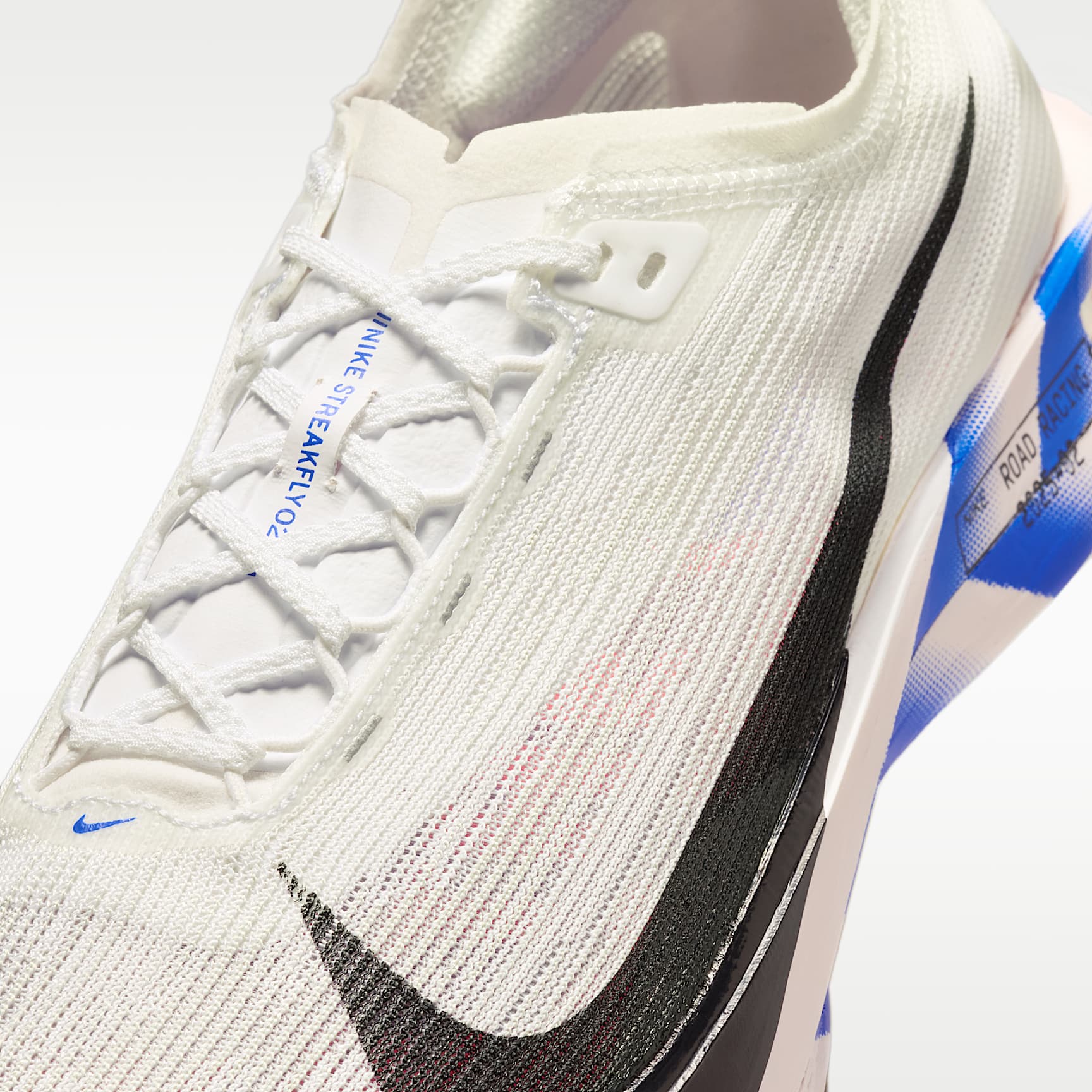 Nike Streakfly 2 Straßenlaufschuh für Wettkämpfe (Herren) – Weiß/Racer Blue/Bright Crimson/Schwarz