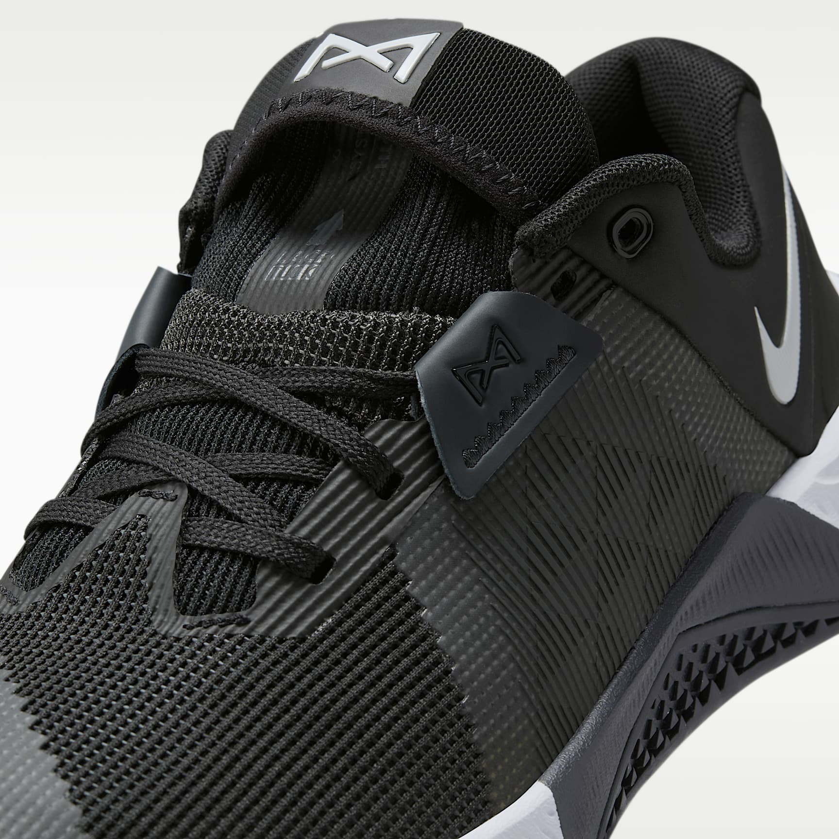 Nike Metcon 10 Trainingsschuh für Damen – Schwarz/Anthracite/Weiß/Weiß