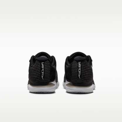 Nike Vapor 12 Tennisschuh für Clay Courts (Damen) – Schwarz/Dark Smoke Grey/Weiß