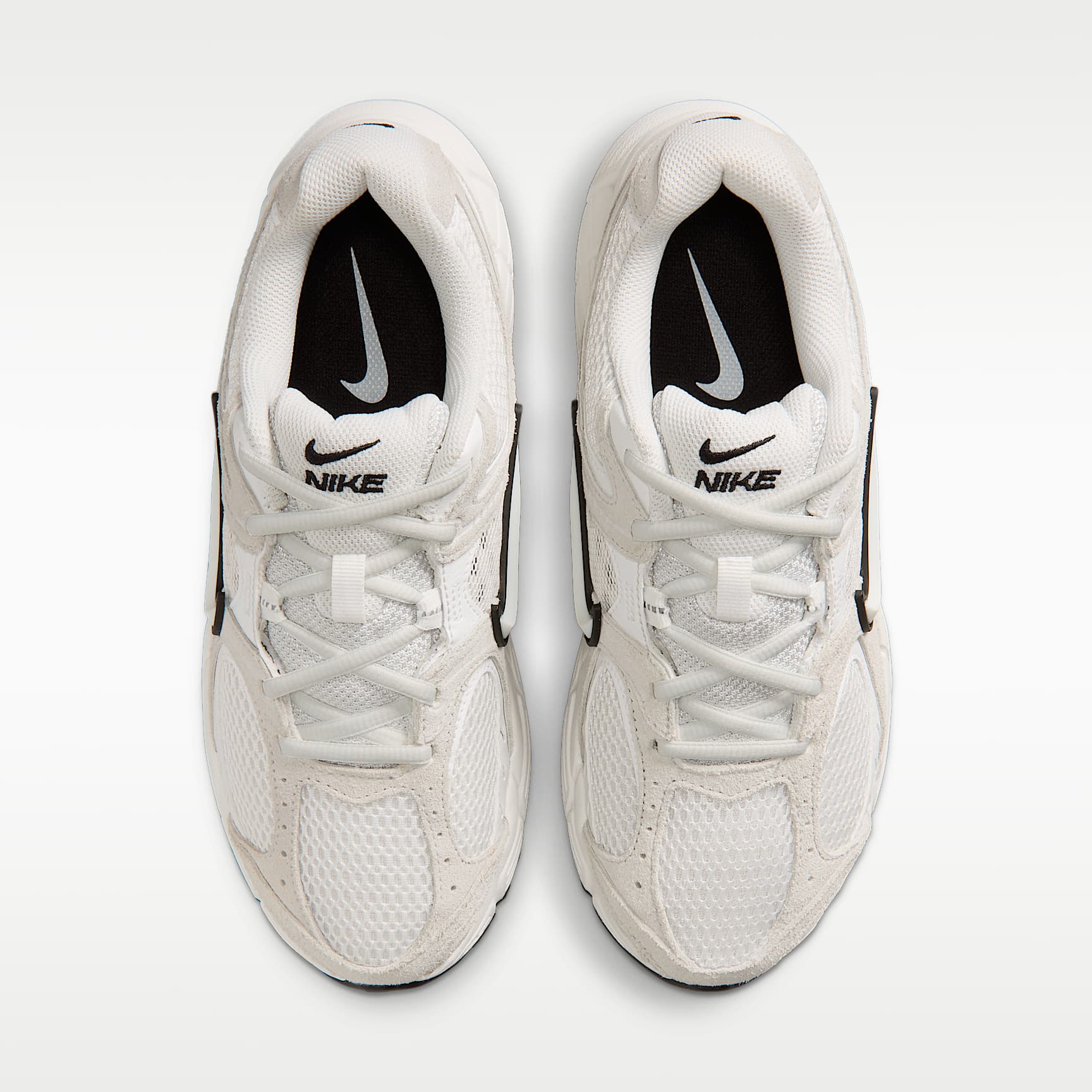 Nike V5 RNR Suede Schuh (Damen) – Summit White/Photon Dust/Summit White