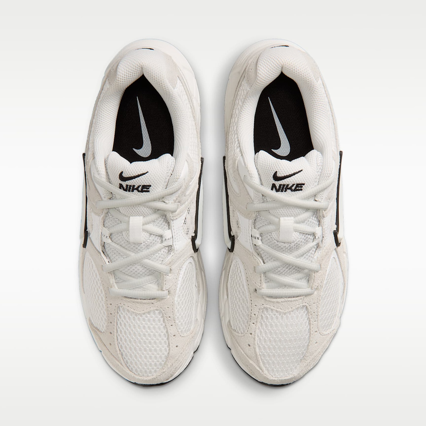 Nike V5 RNR Suede Schuh (Damen) – Summit White/Photon Dust/Summit White