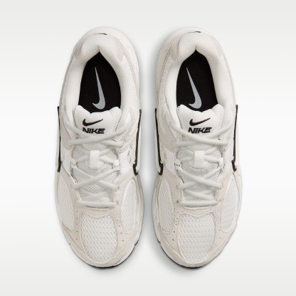 Nike V5 RNR Suede Schuh (Damen) – Summit White/Photon Dust/Summit White