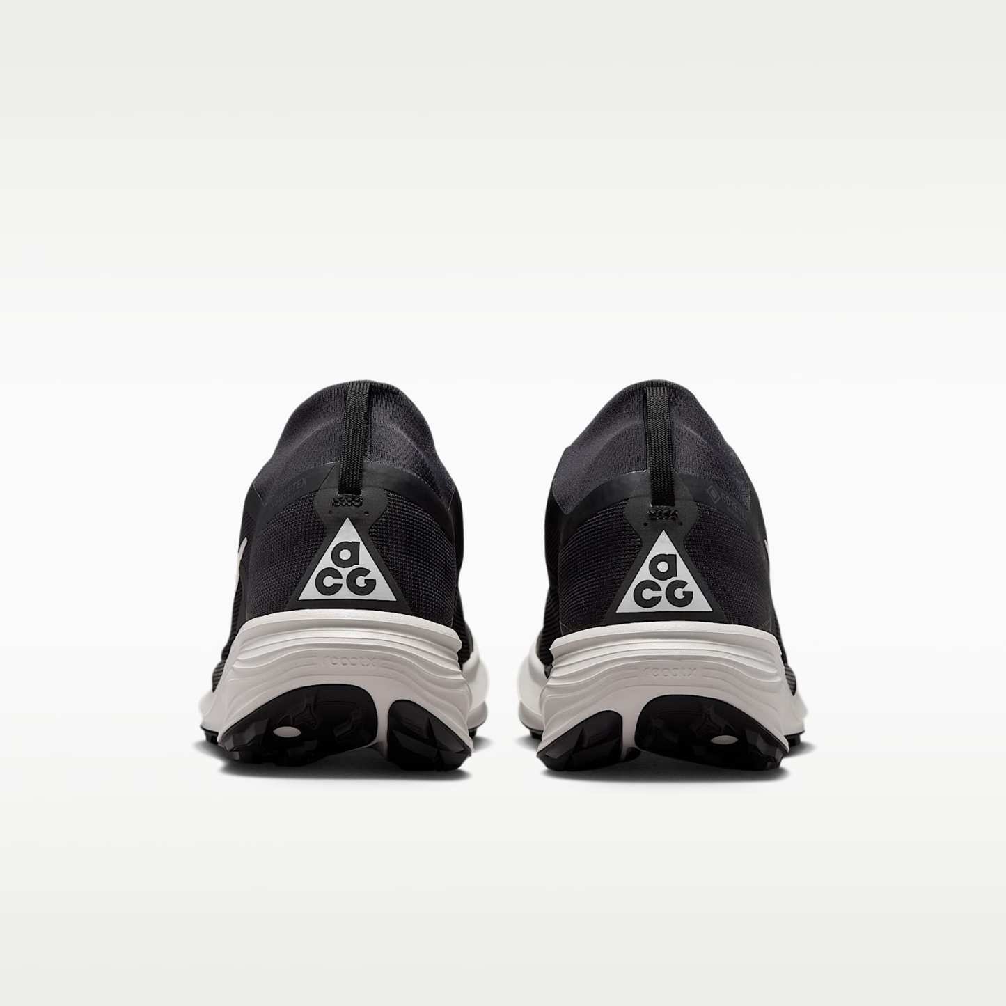 ACG Pegasus Trail GORE-TEX wasserdichter Traillaufschuh (Herren) – Schwarz/Light Orewood Brown/Anthracite/Summit White