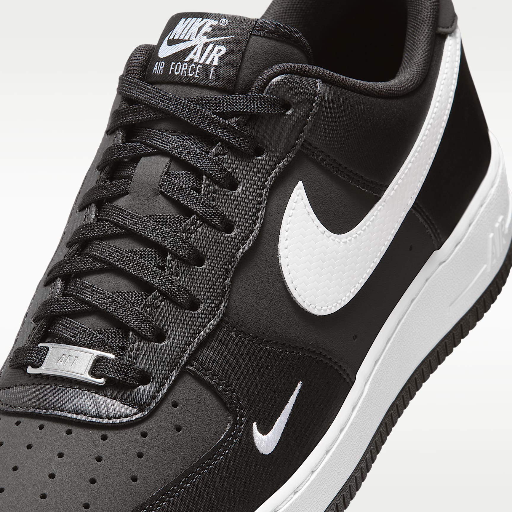 Air Force 1 '07 Herrenschuh – Schwarz/Schwarz/Weiß