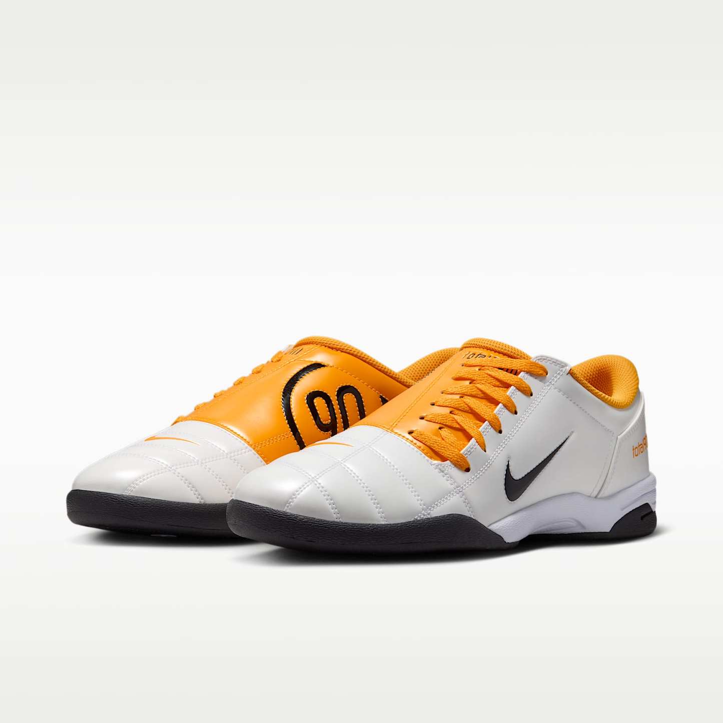 Nike Total 90 Schuh (Herren) – Weiß/University Gold/Schwarz