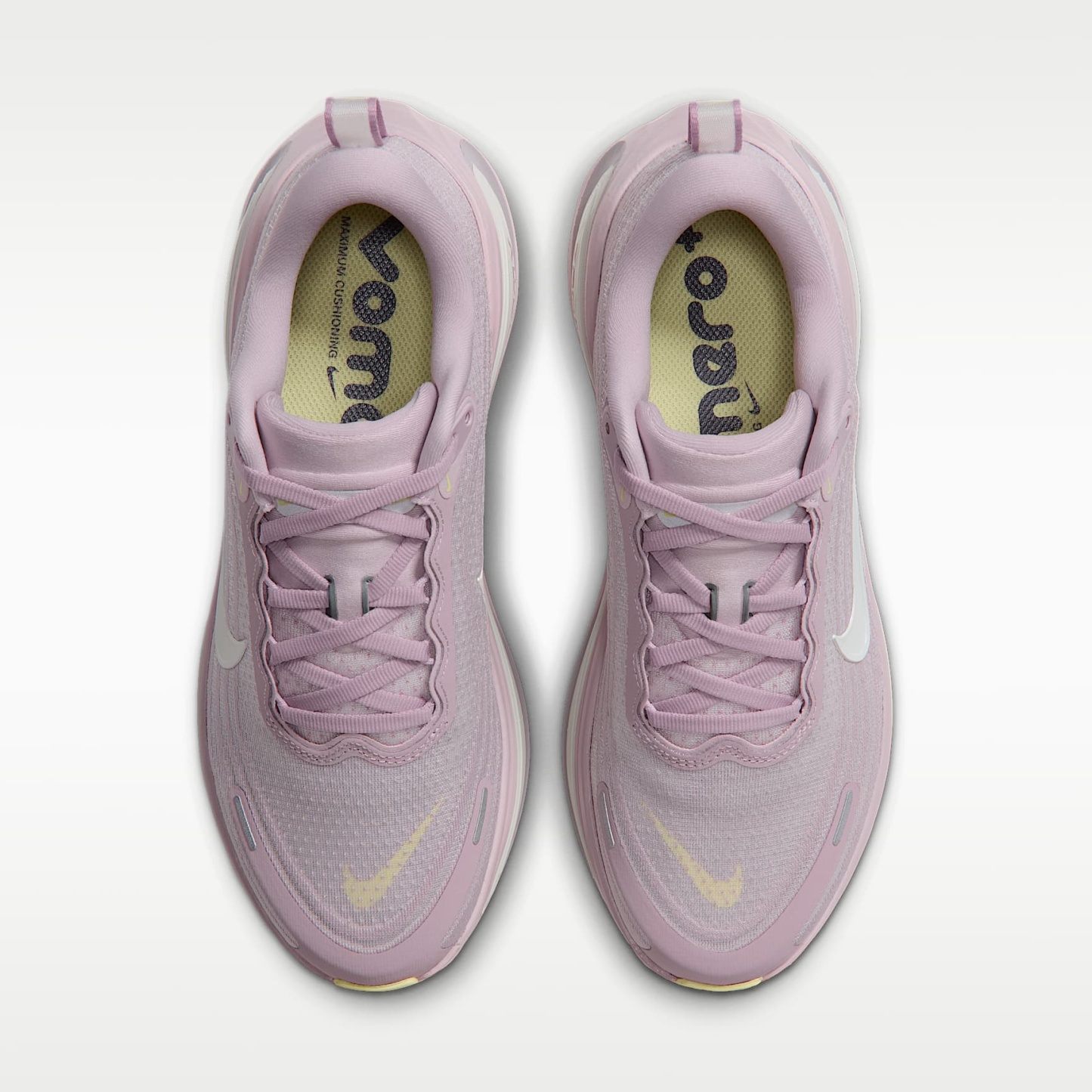 Nike Vomero Plus Straßenlaufschuh (Damen) – Particle Rose/Silver Lilac/Light Bone/Sail