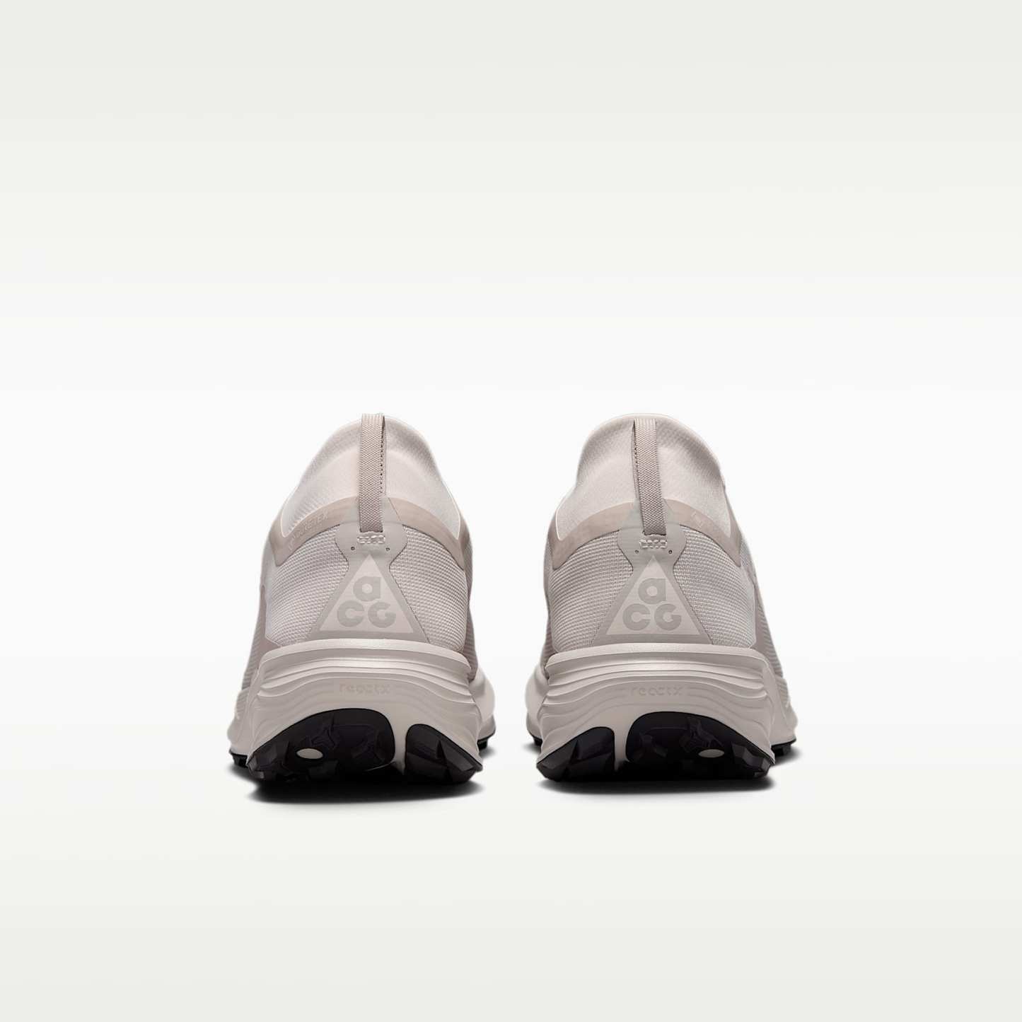ACG Pegasus Trail GORE-TEX wasserdichter Traillaufschuh (Herren) – Cream II/Light Orewood Brown
