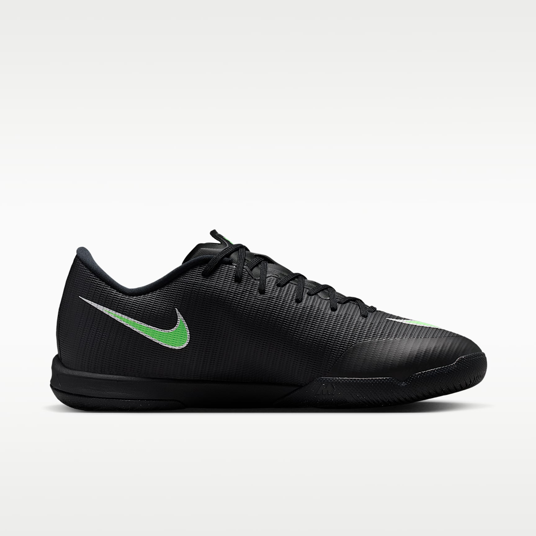 Nike Mercurial Vapor 17 Academy Low-Top-Fußballschuh für Hallen- und Hartplätze – Schwarz/Schwarz/Illusion Green