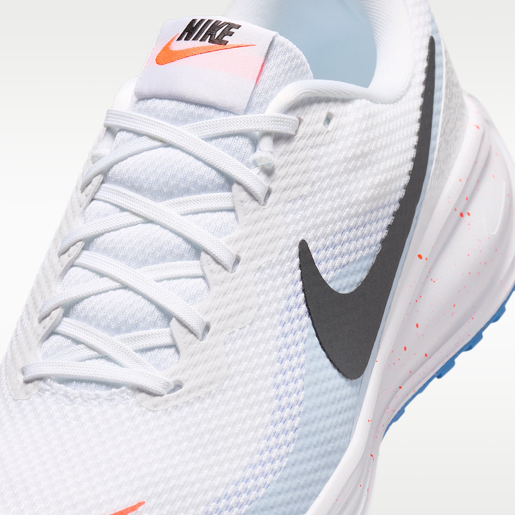Nike Revolution 8 Straßenlaufschuh (Herren) – Weiß/Hydrogen Blue/Blue Crystal/Off Noir