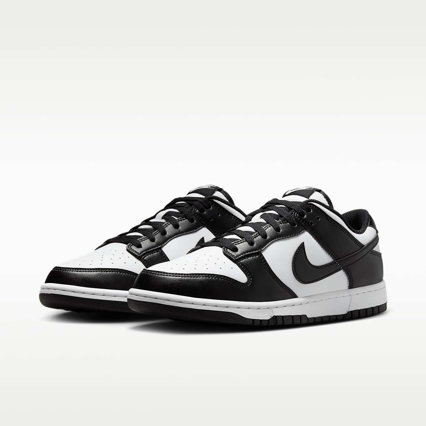 Nike Dunk Low Retro Herrenschuh – Weiß/Weiß/Schwarz