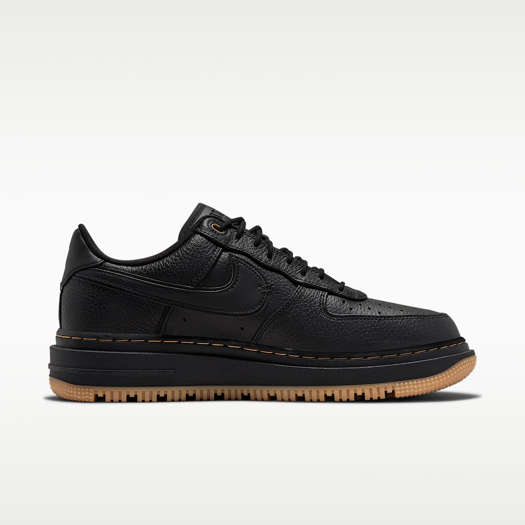Nike Air Force 1 Luxe Herrenschuh – Schwarz/Bucktan/Gum Yellow/Schwarz